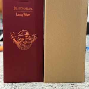 Lainey Wilson Country Gold Stanley boxes